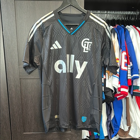 Wilfried Zaha Charlotte FC adidas 2025 Fortress Kit Authentic Jersey - Black - Picture 1 of 6